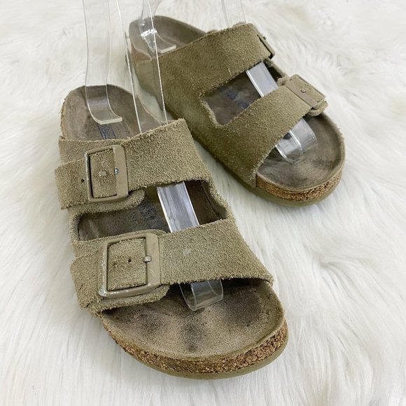 Birkenstock Other - Birkenstock Tan Suede Arizona Sandals Kids EU Size 34/US 3-3.5 Made in Germany